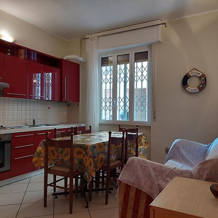 Apartmán 50 Metri Dal Mare - Free Parking E A/C Pietra Ligure Exteriér fotografie