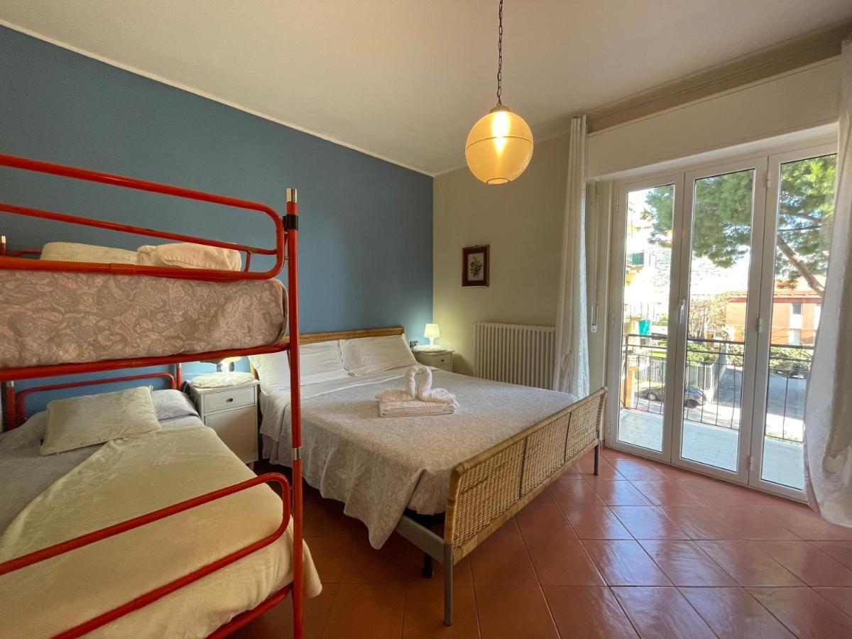 Apartmán 50 Metri Dal Mare - Free Parking E A/C Pietra Ligure Exteriér fotografie