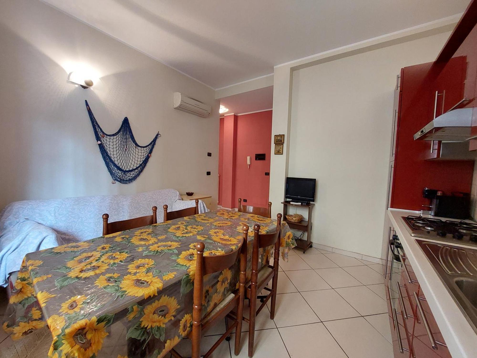 Apartmán 50 Metri Dal Mare - Free Parking E A/C Pietra Ligure Exteriér fotografie